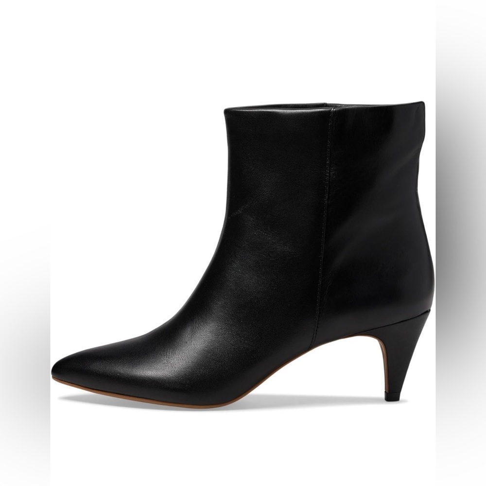 Dolce Vita Dee Boot in Black Leather, Size 8.5